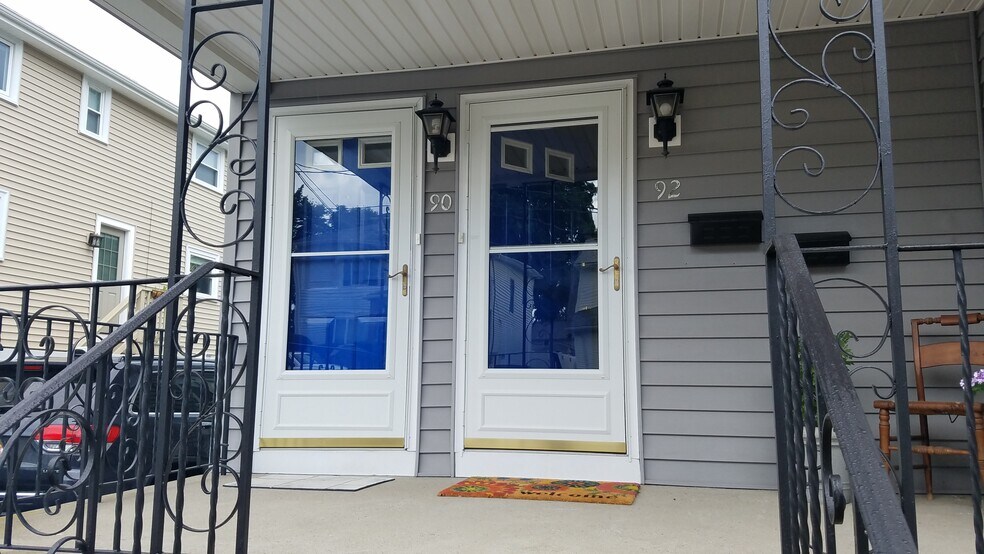 Building Photo - 92 Harnden Ave