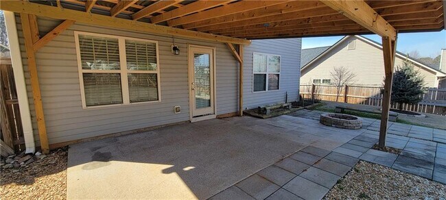 Building Photo - 99 Sandberg Way