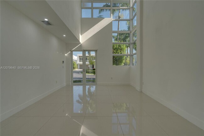 Building Photo - 9870 NW 74th Terrace