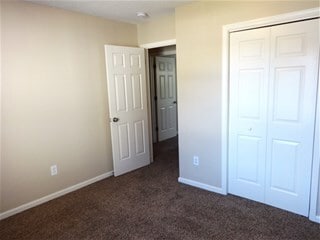 Building Photo - 225 Bainsbury Ln