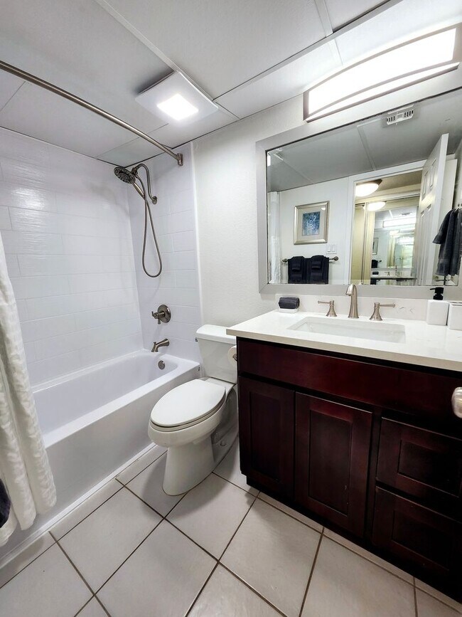 Building Photo - Modern Downtown Living with Comfort, Security & Style