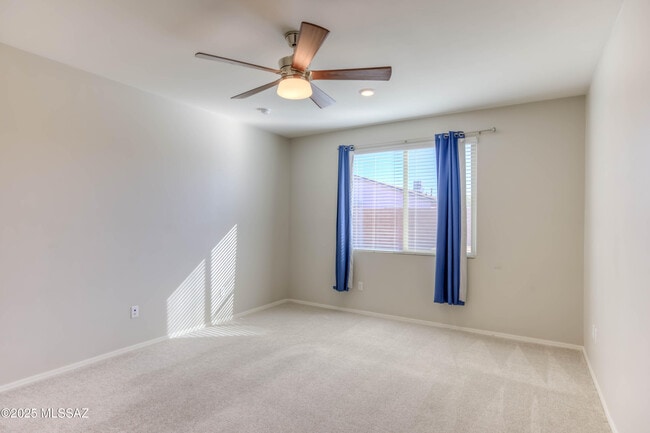 Building Photo - 8804 E Stone Meadow Cir