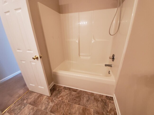Building Photo - 8714 Tangletree Dr