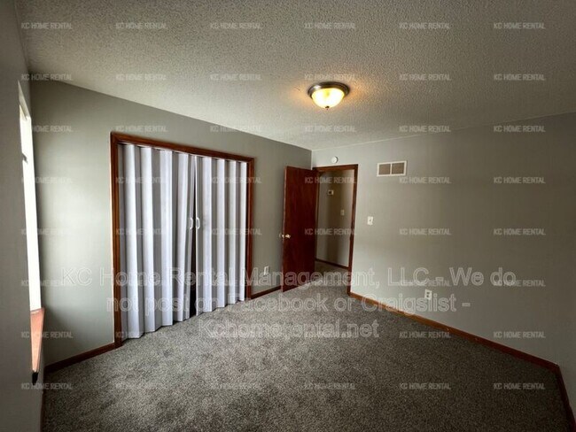 Building Photo - 8002 NW 79th Pl