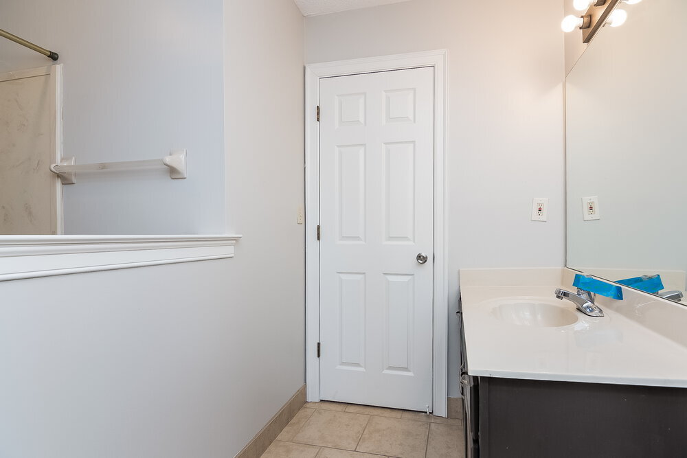 Building Photo - 8684 Leaf Manor Cove