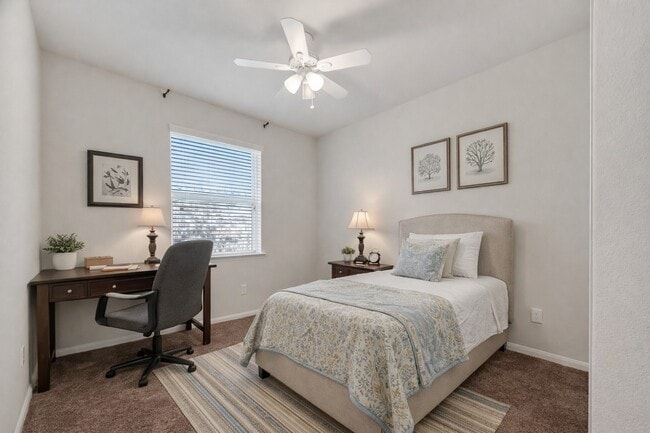 Building Photo - 4205 Graceland Dr