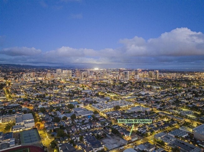 Building Photo - Fully Renovated 2-Bedroom in West Oakland McClymonds Neighborhood