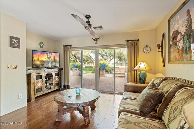 Building Photo - 6016 E Rancho Manana Blvd