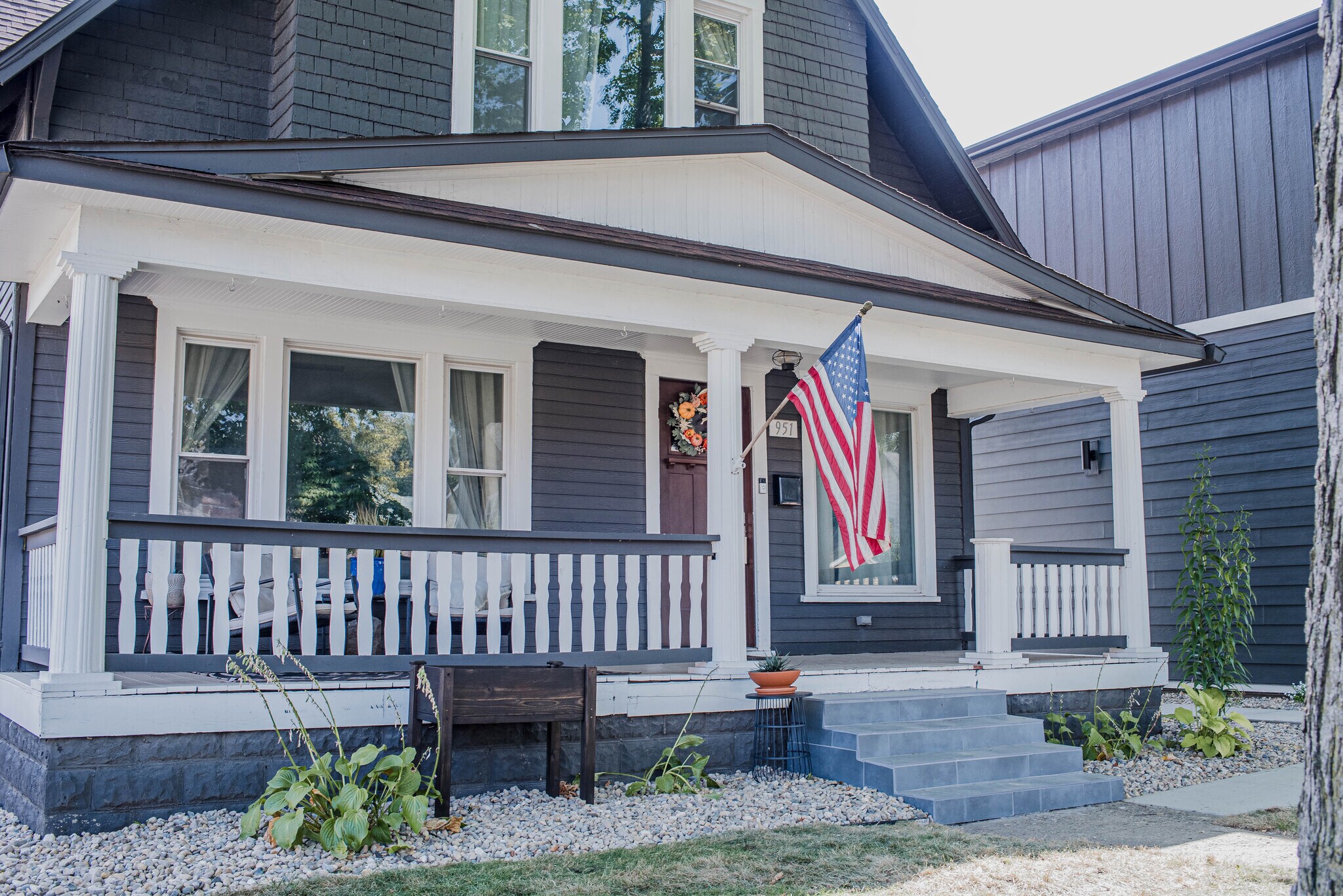 Building Photo - 951 Tecumseh St