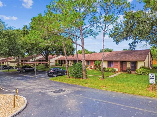 Building Photo - 7433 Greystone Dr