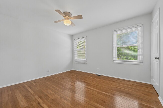 Building Photo - 2158 Countryside Cir