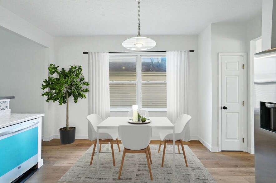 Building Photo - 2380 Oaktree Pl