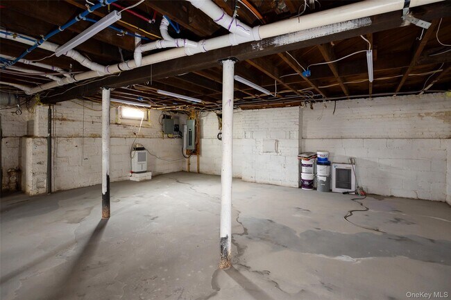 Building Photo - 67 S Grand Ave