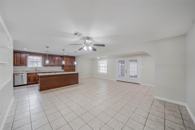 Building Photo - 10915 Sagecrest Ln