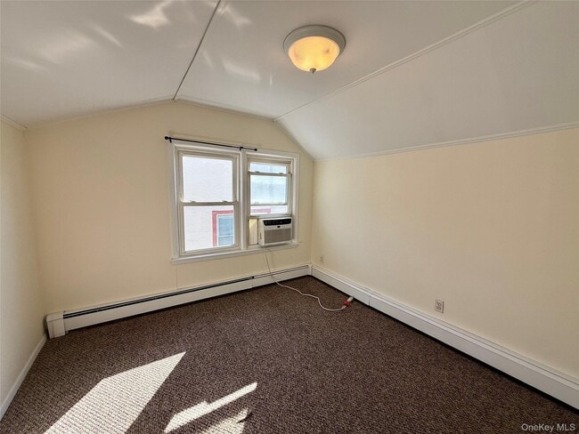 Building Photo - 518 W Olive St