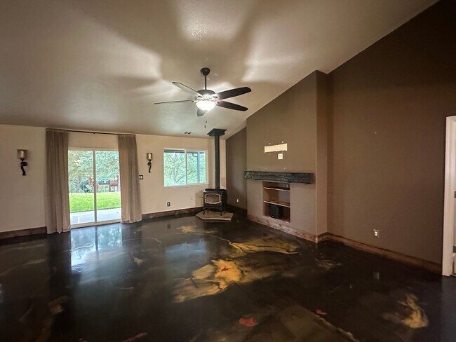 Building Photo - 2384 Choctaw Rd