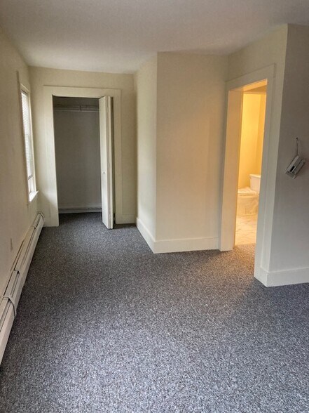 Building Photo - 220 Albion St