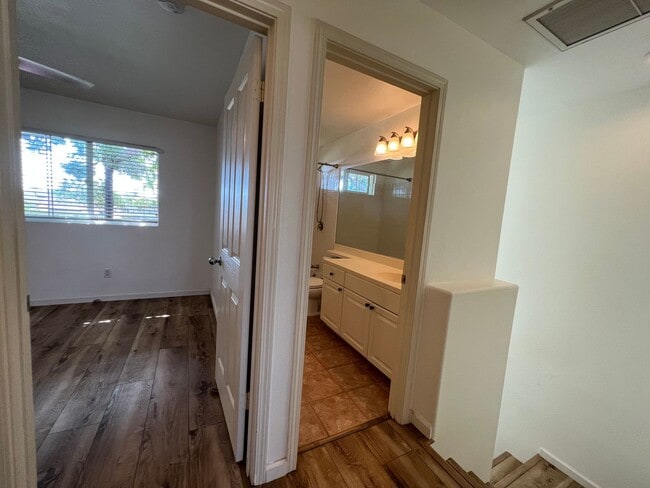 Building Photo - For Rent - [Ke Aina Kai Townhomes] 91-6540...