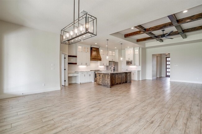 Building Photo - 1221 Crown Valley Dr