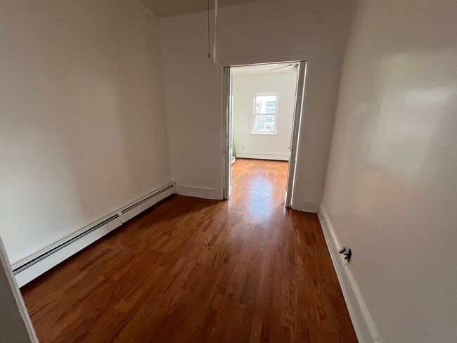 Building Photo - 3817 John F. Kennedy Blvd