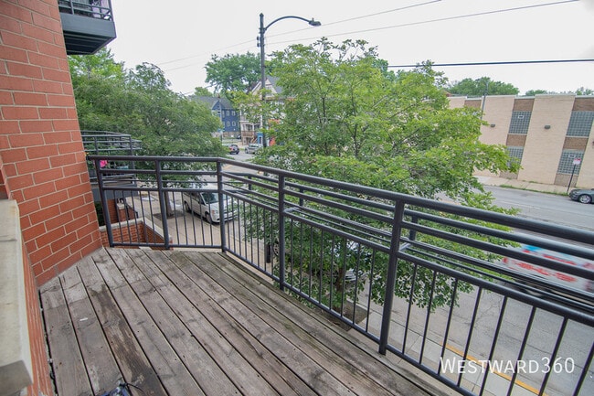 Building Photo - 4950 Western-2A