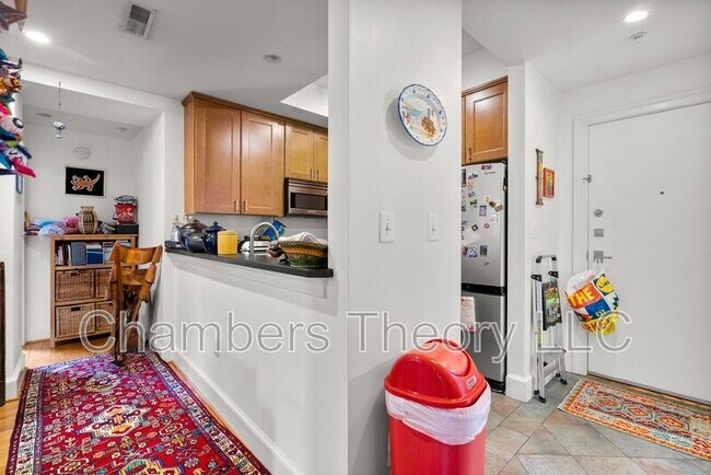 Building Photo - 3220 17th St NW