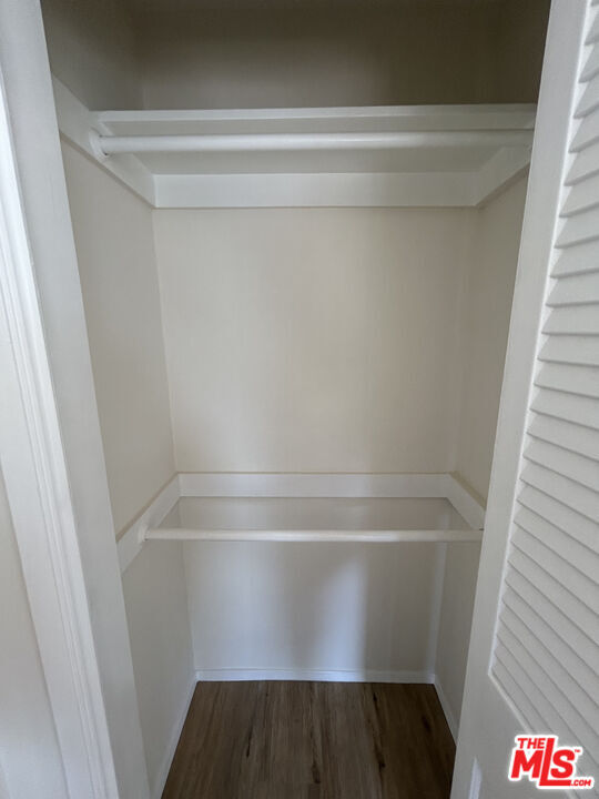 Building Photo - 1033 6th St