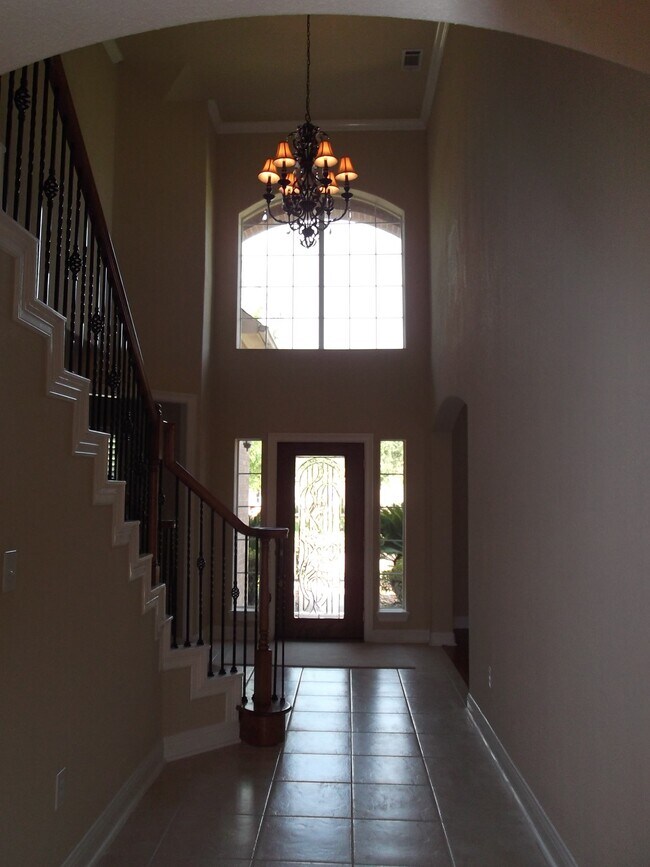Building Photo - 1722 Parklake Village Dr