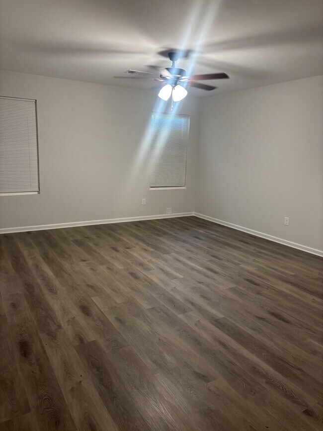 Building Photo - 2585 Callie Rd