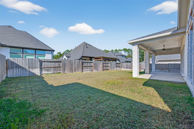 Building Photo - 15330 Legacy Pk Wy