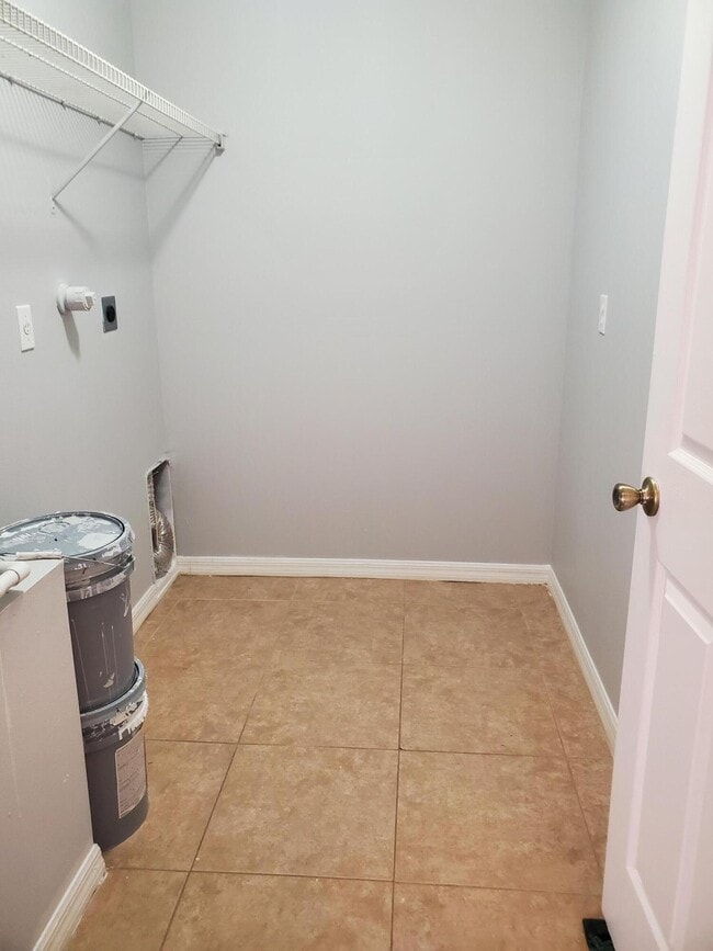 Building Photo - 3234 SW Fillmore St