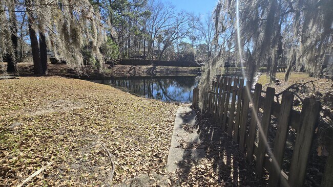 Building Photo - 22 Avocet Way