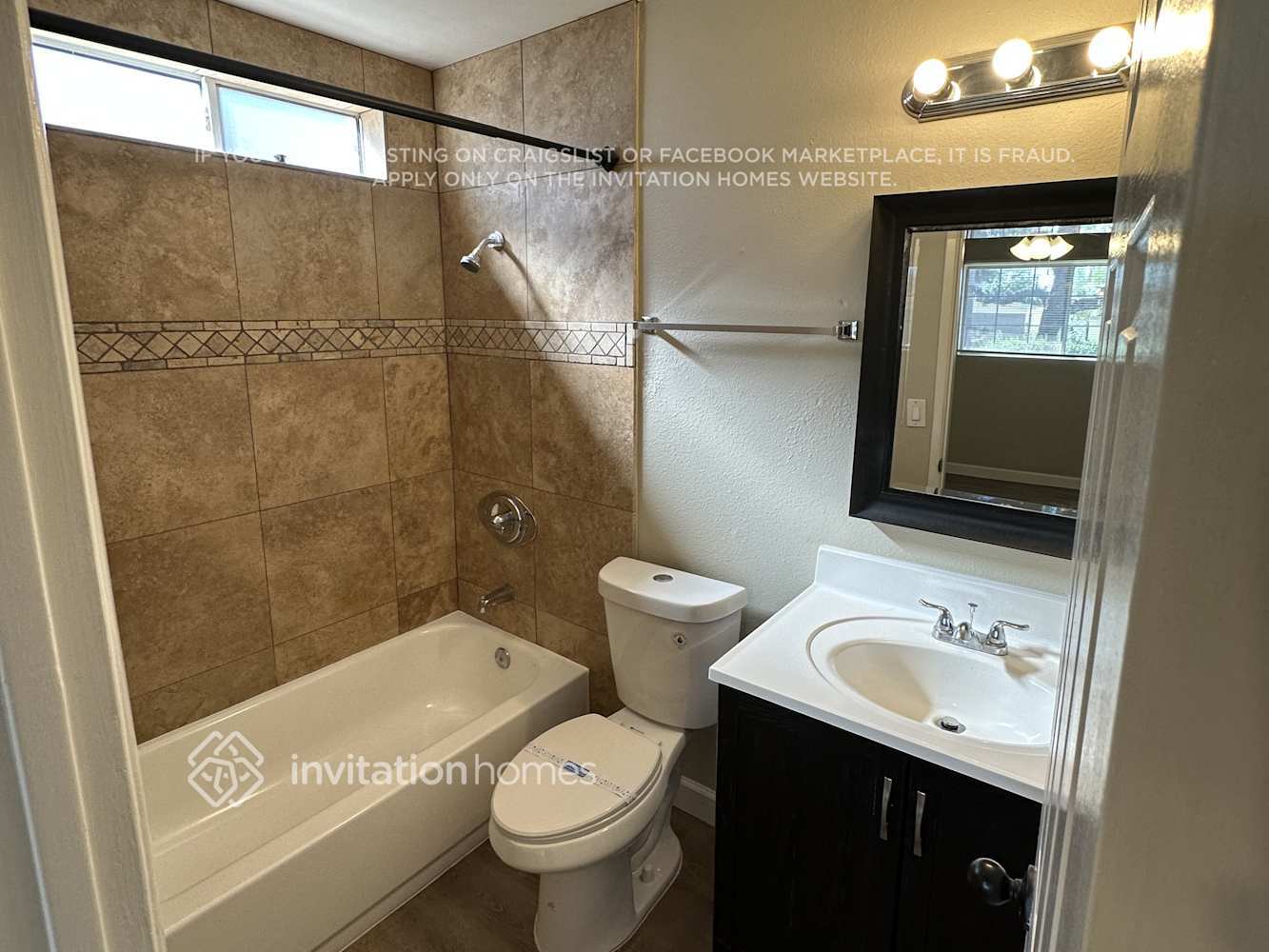 Building Photo - 12214 N Escobar Way