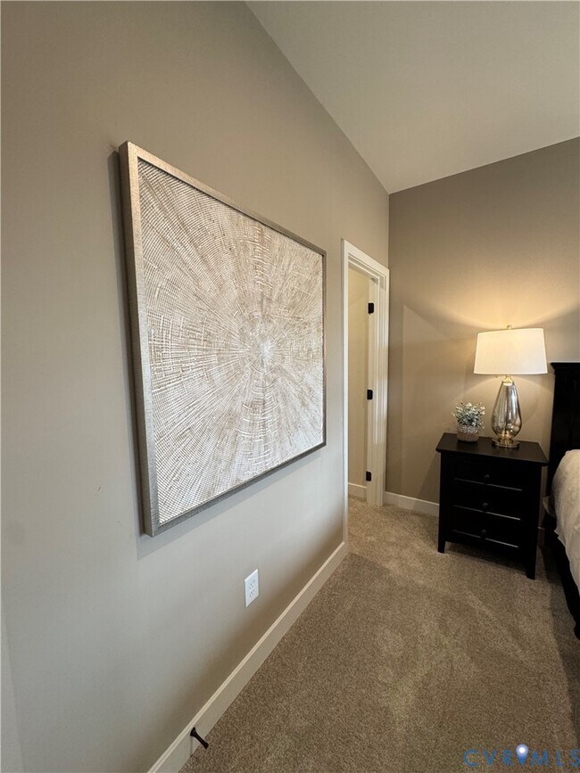 Building Photo - 8029 Lake Laurel Ln