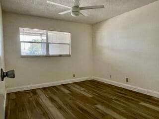 Building Photo - 460 Saxony Way