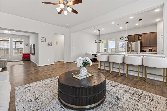 Building Photo - 32227 Cedar Crst Dr