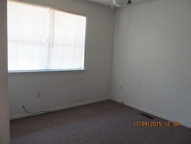 Building Photo - 1638 Clifton