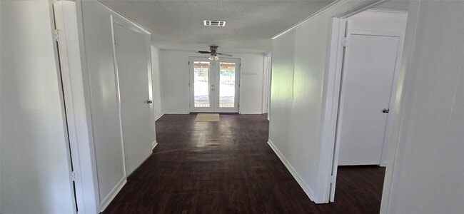 Building Photo - 2266 Young Rd