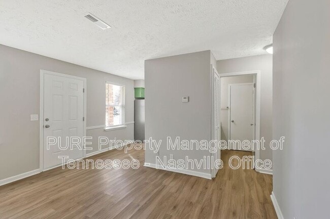 Building Photo - 215 Prince Ave