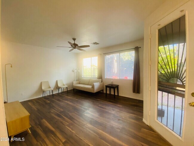 Building Photo - 1886 E Don Carlos