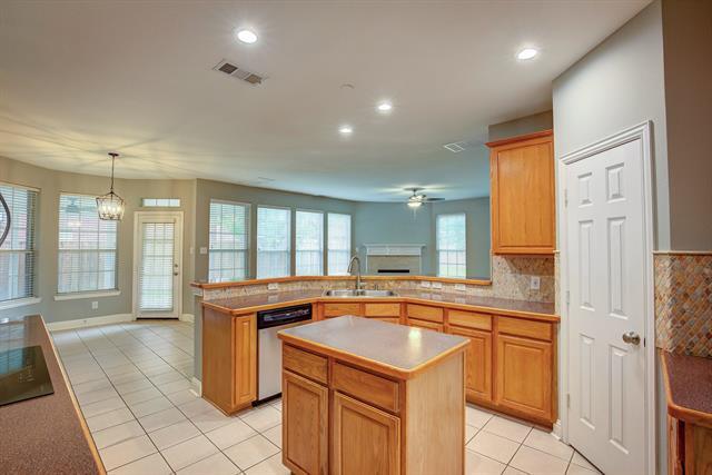 Building Photo - 8304 Richmond Ct