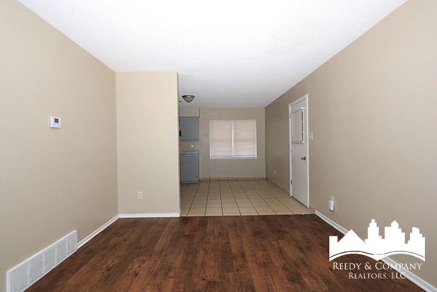 Building Photo - 5387 Cornstalk Cove