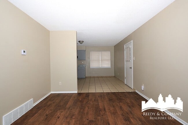 Building Photo - 5387 Cornstalk Cove