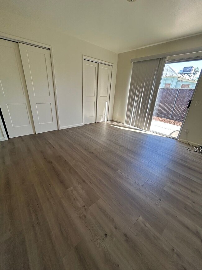 Building Photo - 1110 W Chestnut St