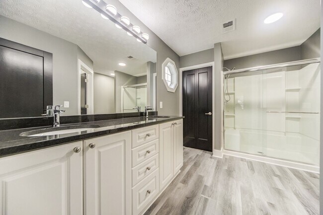 Building Photo - Fully Renovated Home in Gallatin, TN