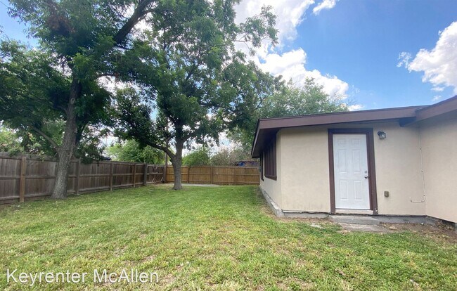 Building Photo - 4 br, 2 bath House - 1708 N 6th St