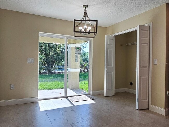 Building Photo - 6921 Central Ave