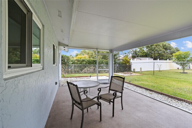 Building Photo - 6579 Country Way