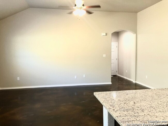 Building Photo - Modern Luxury Duplex in Seguin!