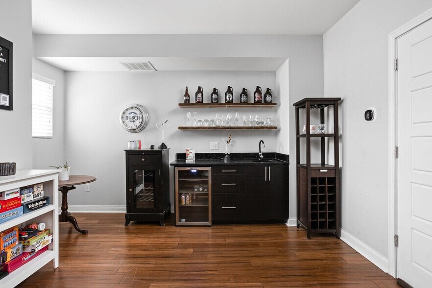 Building Photo - 1301 Ringgold Ave